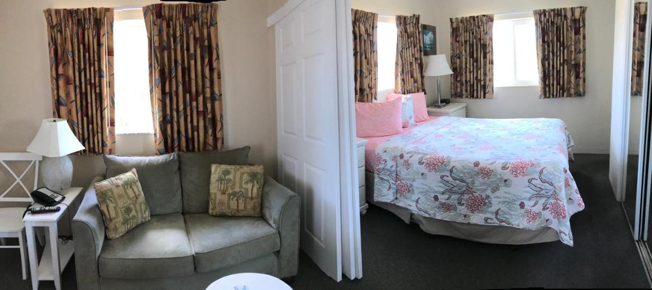 Carlton House Motel And Suites St. Pete Beach Dış mekan fotoğraf