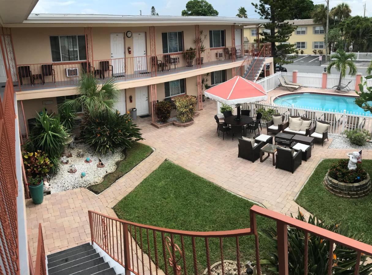 Carlton House Motel And Suites St. Pete Beach Dış mekan fotoğraf
