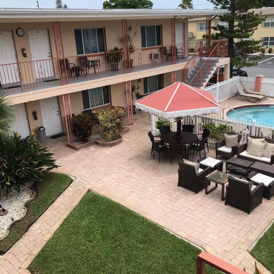 Carlton House Motel And Suites St. Pete Beach Dış mekan fotoğraf