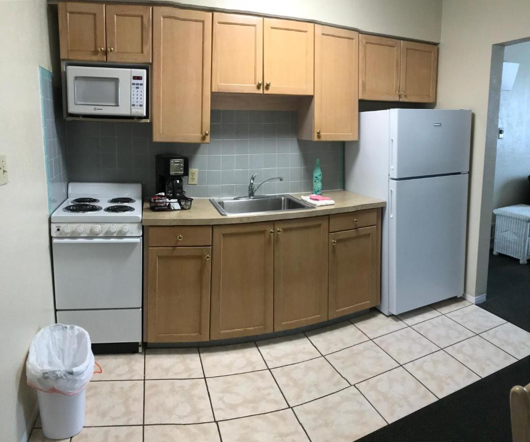 Carlton House Motel And Suites St. Pete Beach Dış mekan fotoğraf