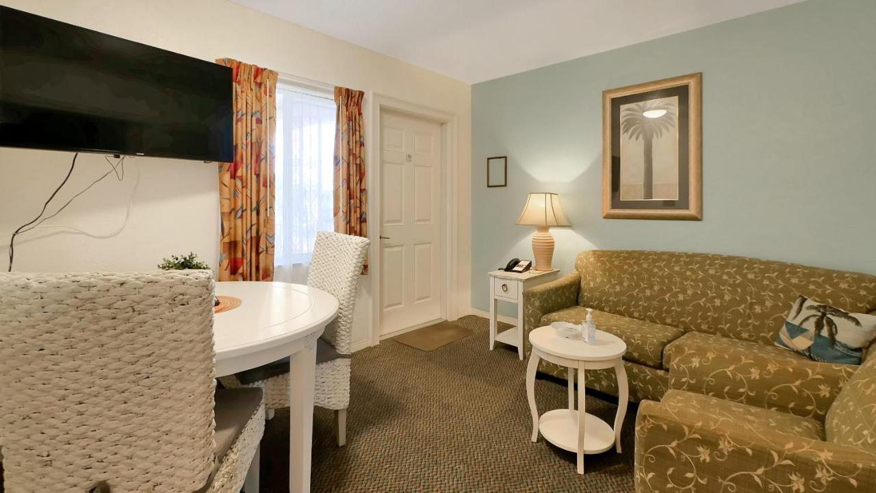 Carlton House Motel And Suites St. Pete Beach Dış mekan fotoğraf