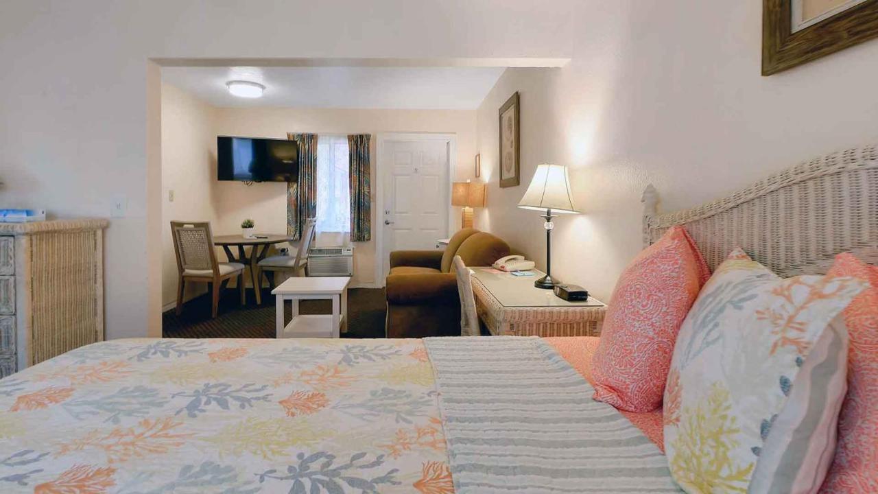 Carlton House Motel And Suites St. Pete Beach Dış mekan fotoğraf