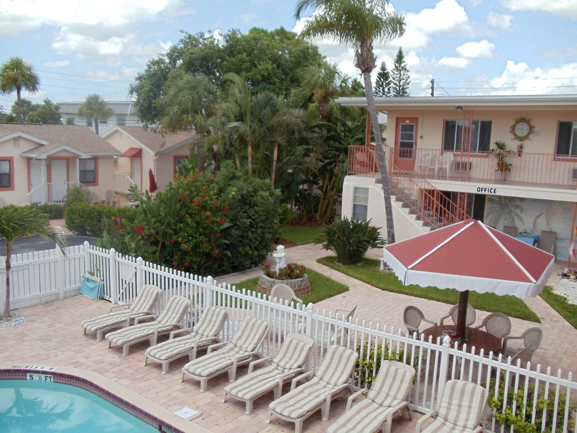Carlton House Motel And Suites St. Pete Beach Dış mekan fotoğraf
